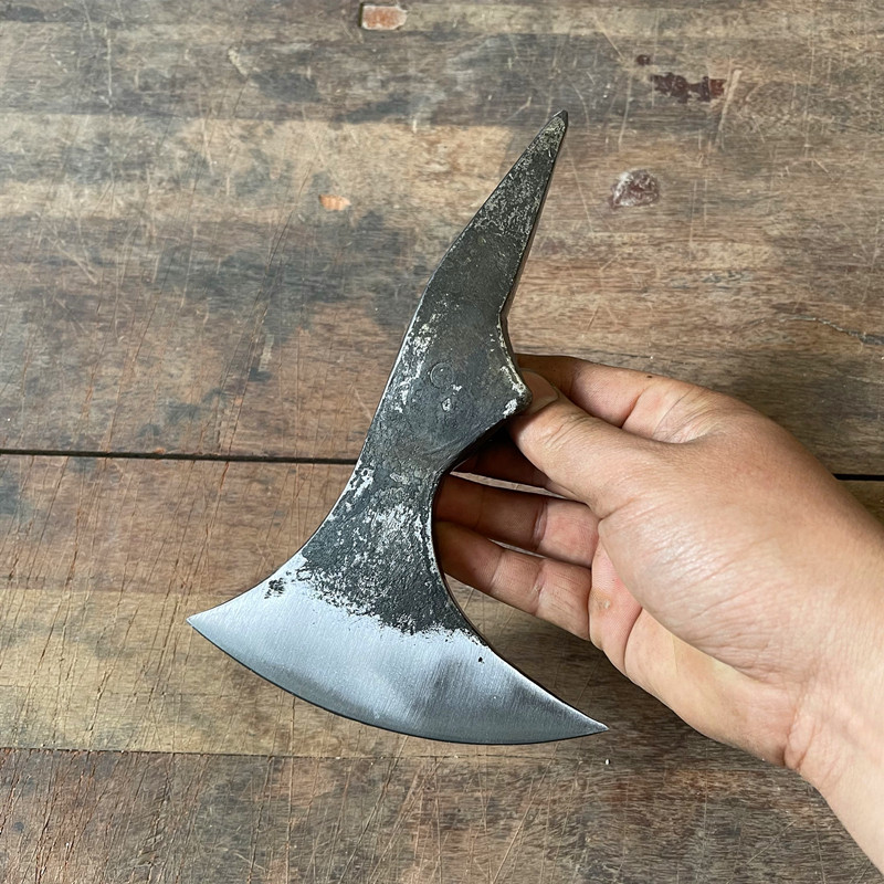 فأس تكتيكي من الفولاذ النقي ال - مراجعة Woodworking Hatchet وسعره