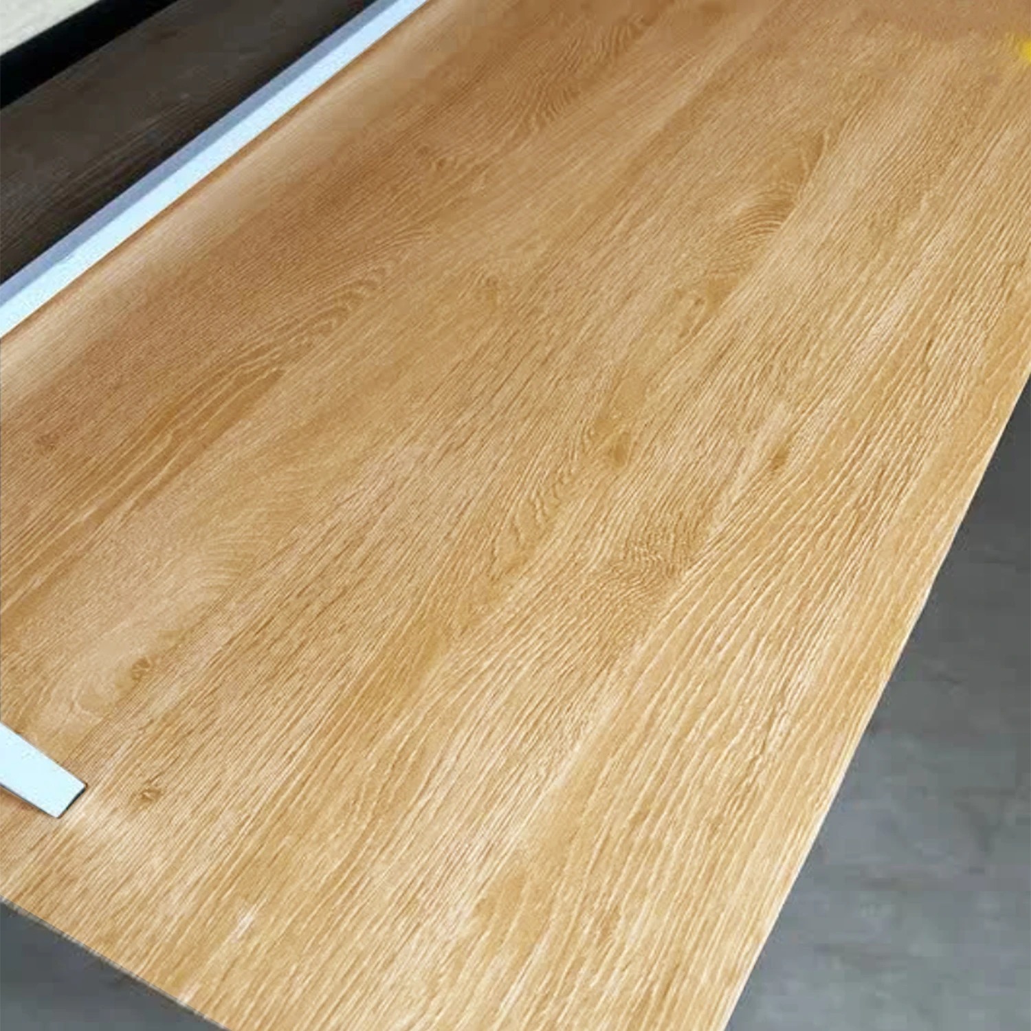ملصق حائط من الخشب المقاوم للز - مراجعة Woodworking Oil Finish وسعره